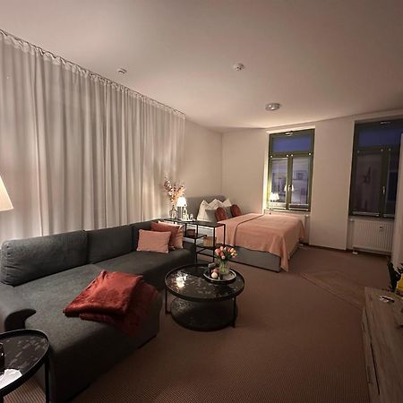 Strassi 1 Apartment เพลาเอิน ภายนอก รูปภาพ